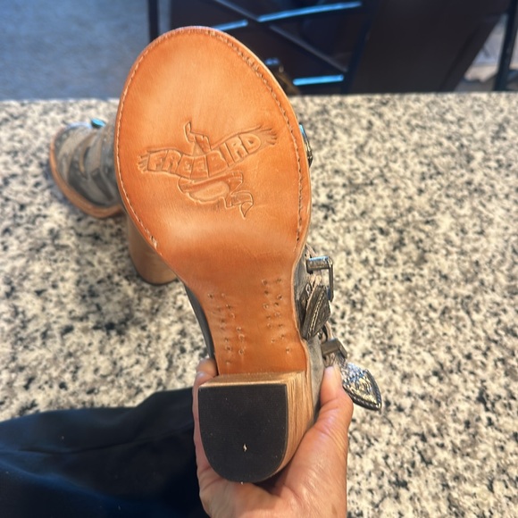 Freebird shoes I bought these and never wore them! - Picture 4 of 6